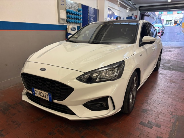 Ford Focus 1.0 EcoBoost Hybrid 125 CV ST-Line